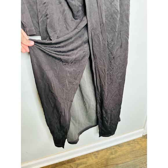 SOMETHING NAVY One Shoulder Black Pleated Long Sleeve Midi Dress Size Large - Picture 9 of 13